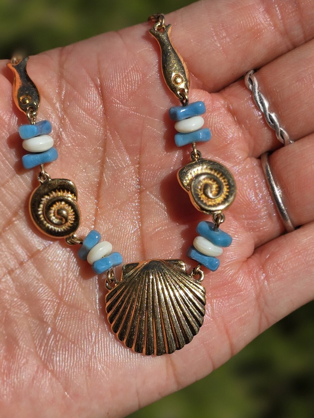 RARE vintage NWT Monet gold curb chain shell and fish necklace coastal nautical - Picture 7 of 17
